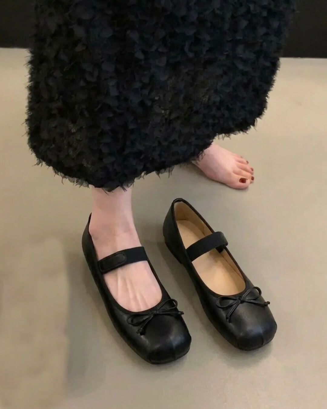 Angela ballerinasko i skinnlook med sløyfe