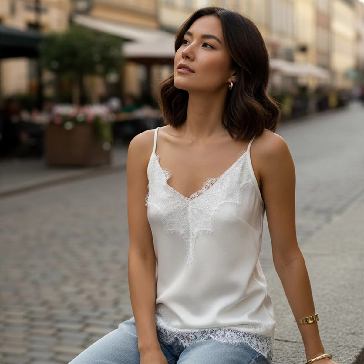 Bianca satengtopp med camisole-snitt
