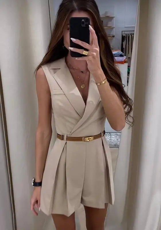 Bianca strukturert ermeløs jumpsuit med belte