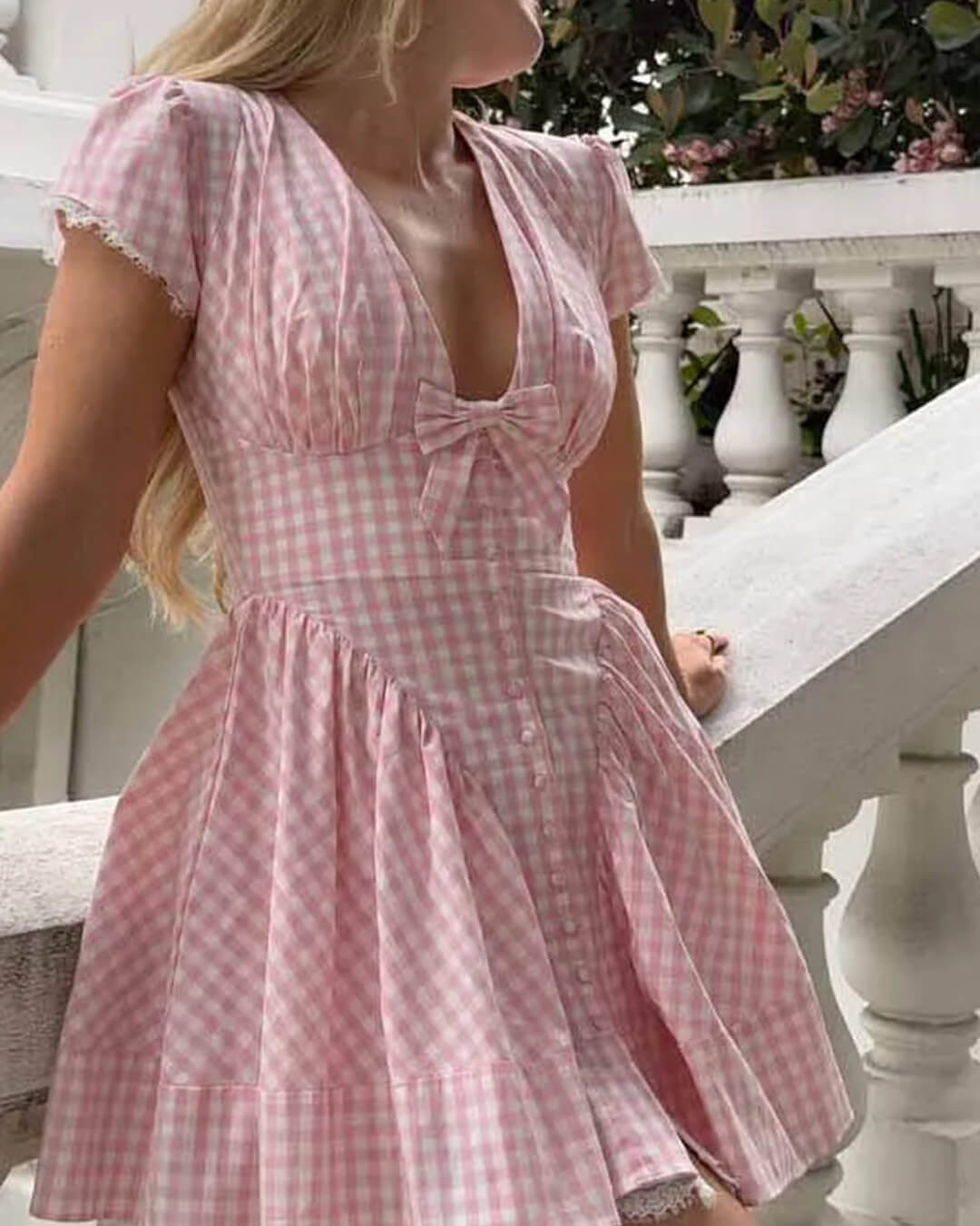Brittany rutete minikjole med volanger