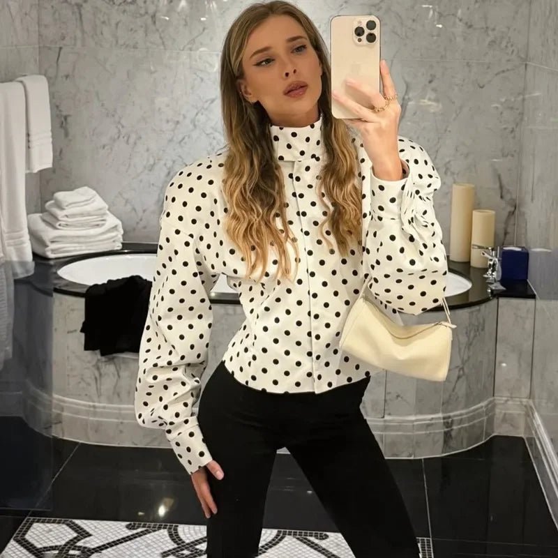 Caryl jakke med ståkrage og prikker