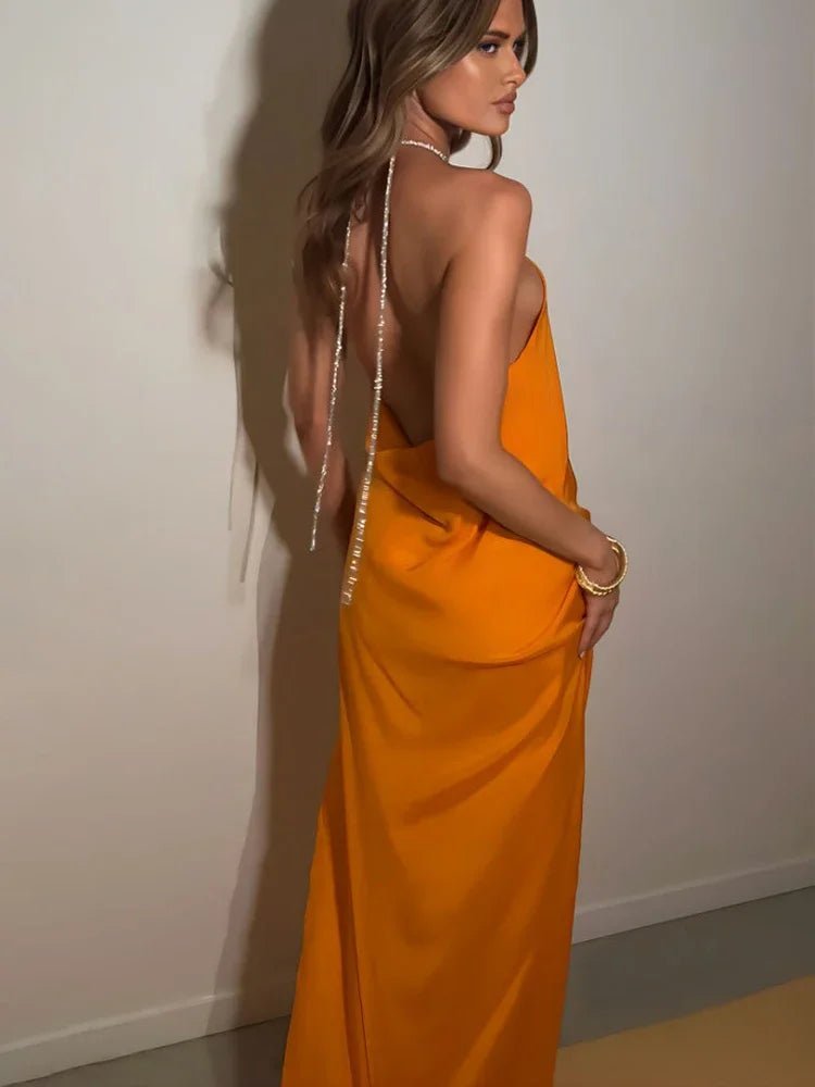 Claudia maxikjole med paljetter og halterneck