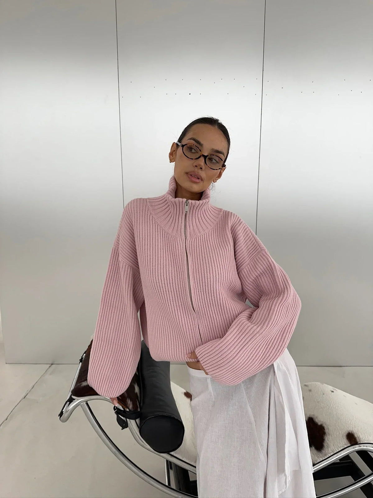 Daniela oversized ribbestrikket genser med glidelås
