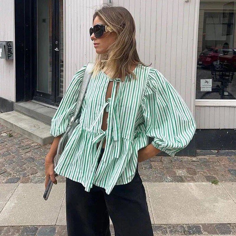 Emma stripete bluse med puffermer