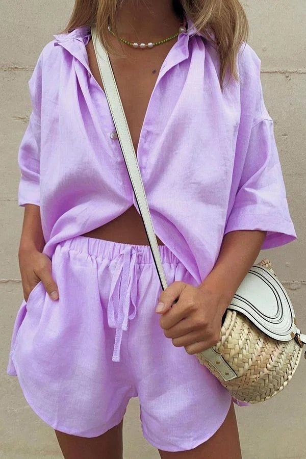 Erica-sett med bluse med knepping og shorts