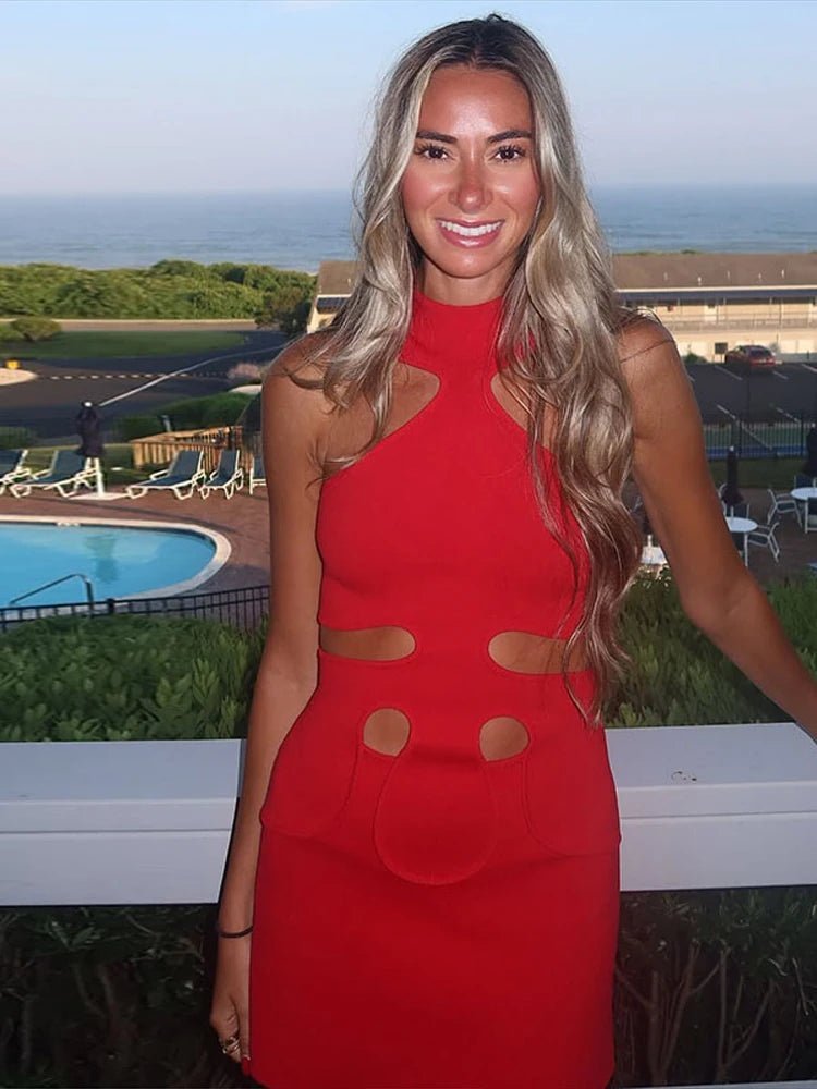 Gisele halterneck-minikjole med bare skuldre