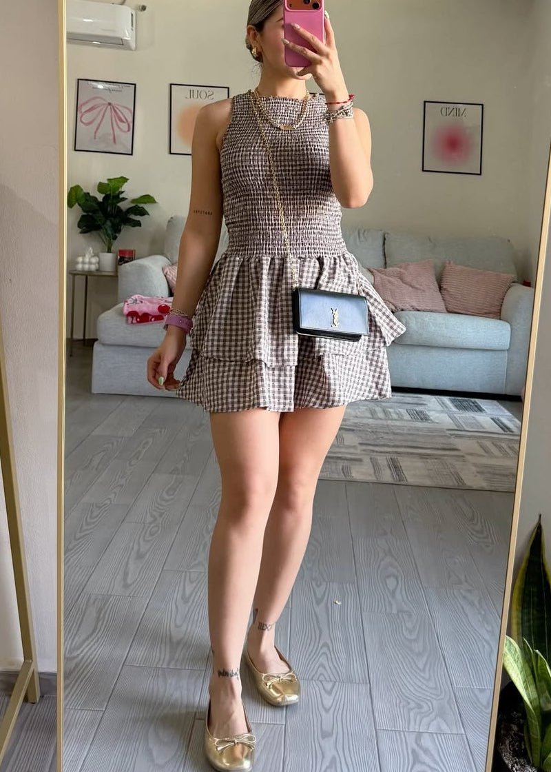 Hazel rutete, rynket minikjole
