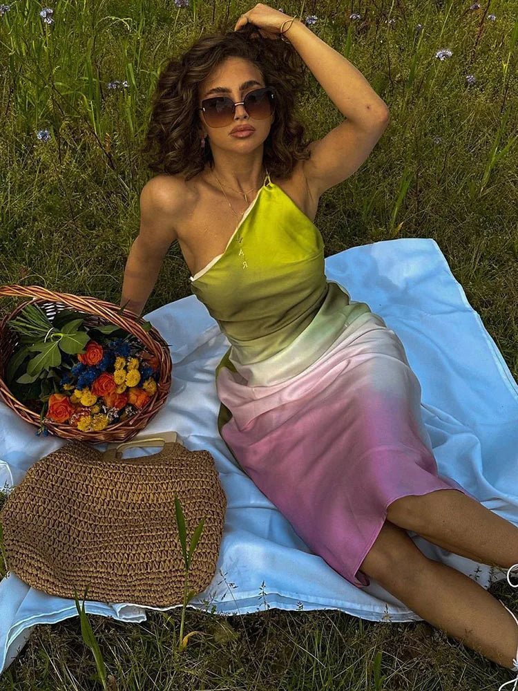 Helena asymmetrisk offshoulderkjole