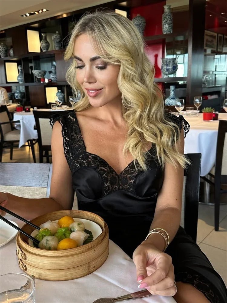 Joanna lang satengkjole med blonder