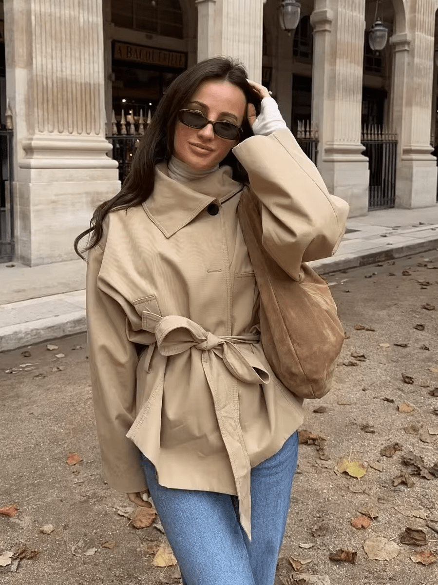 Julie asymmetrisk trenchcoat med belte