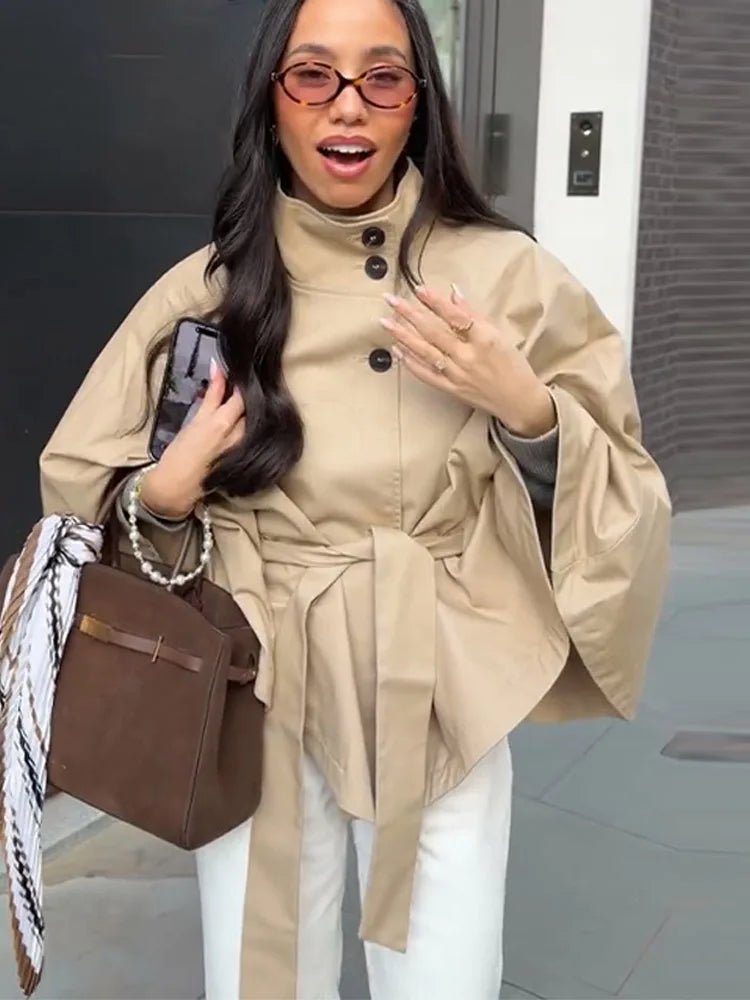 Kimberly beltefrakk i capestil