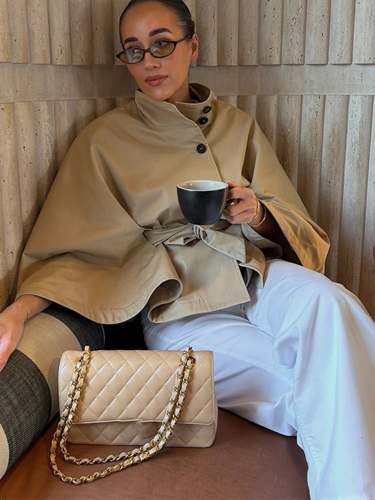 Kimberly beltefrakk i capestil