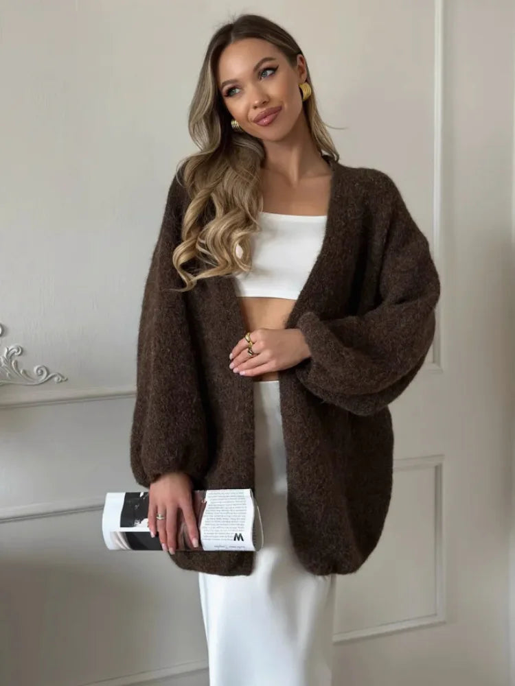 Willa oversized cardigan i børstet strikk