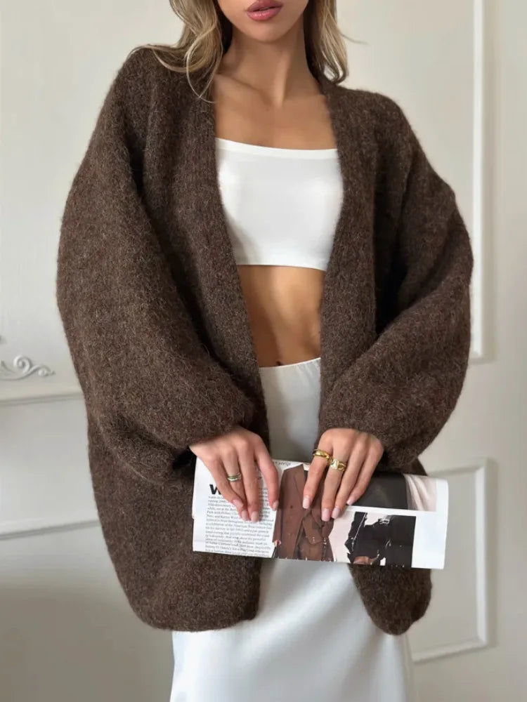 Willa oversized cardigan i børstet strikk