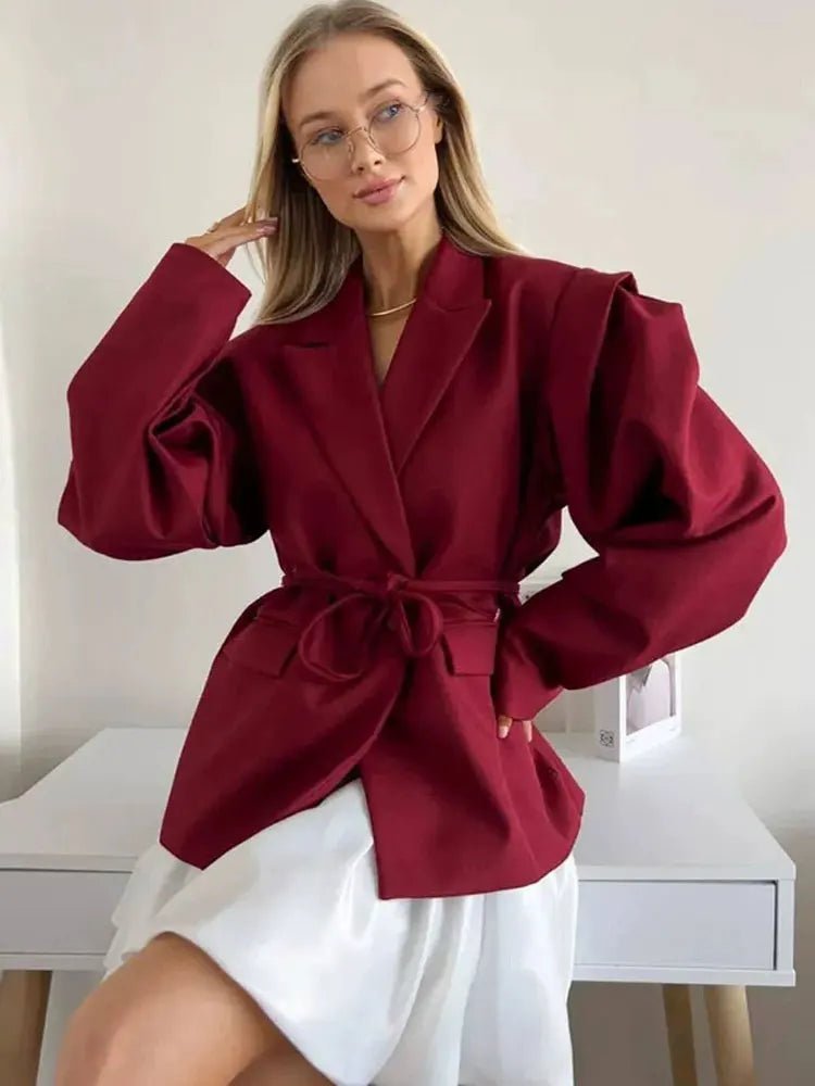 Leandra blazer med vide ermer og belte