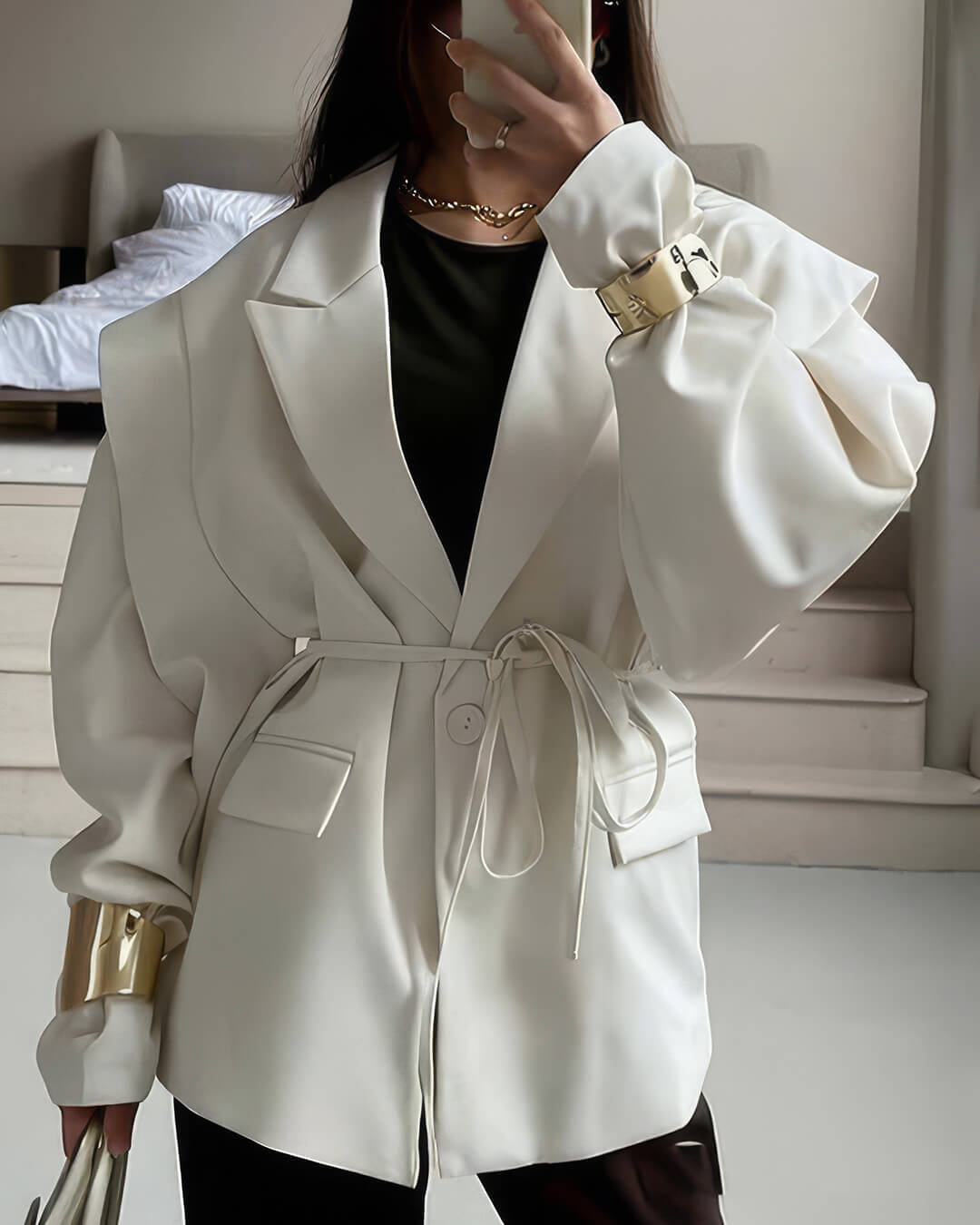 Leandra blazer med vide ermer og belte