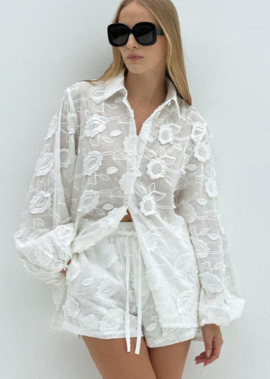 Lily gjennomsiktig brodert skjorte- og shortssett med høyt liv