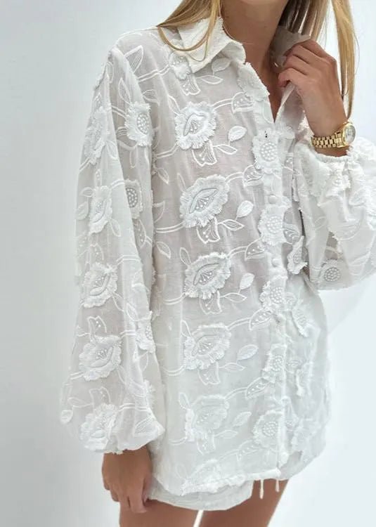 Lily gjennomsiktig brodert skjorte- og shortssett med høyt liv