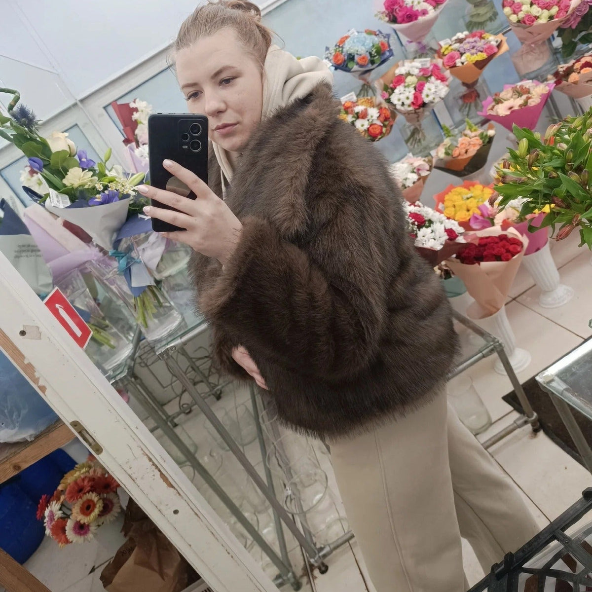 Mandy jakke i imitert pels