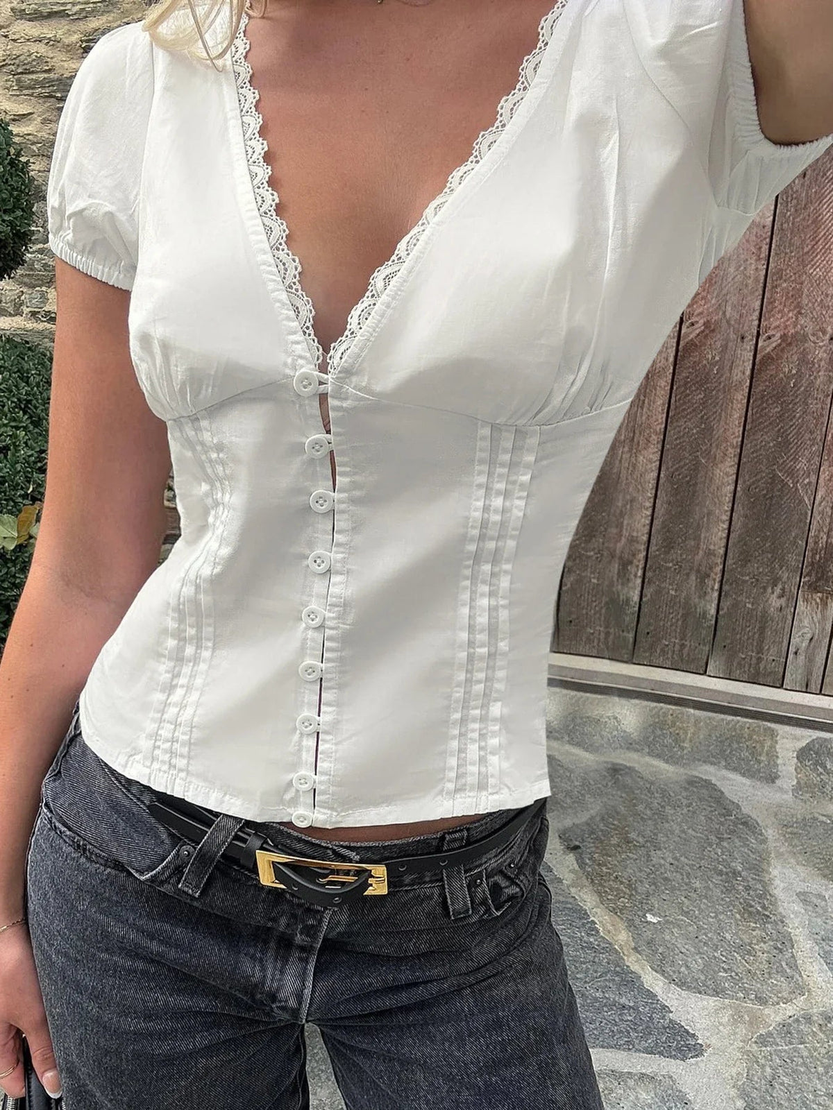 Mica bluse med dyp utringning