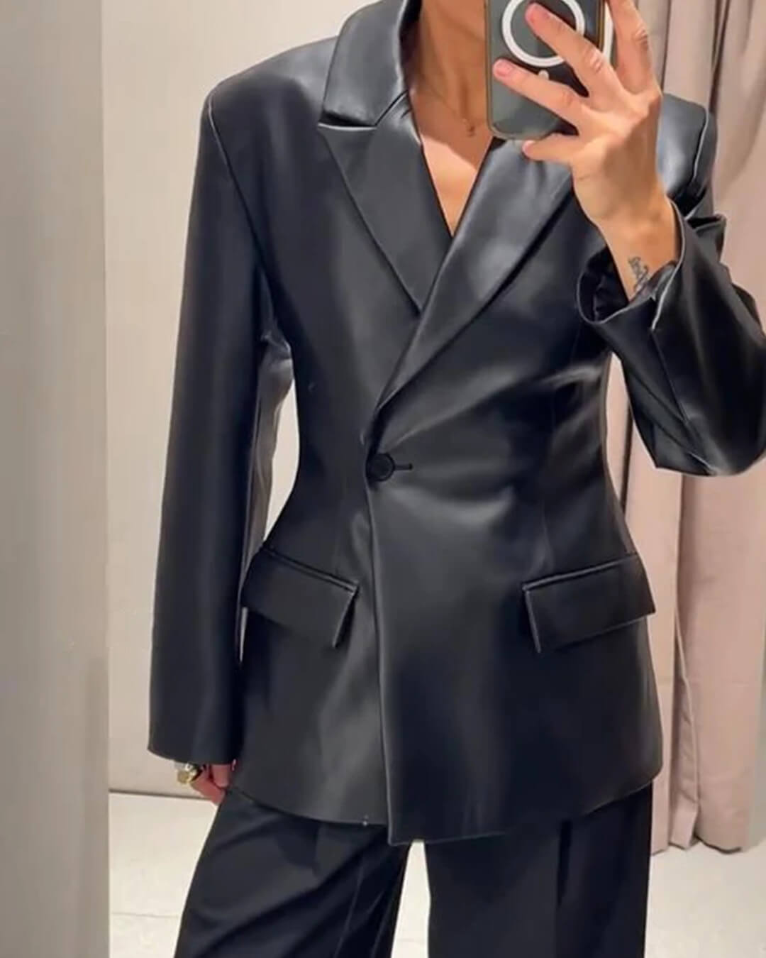 Nia blazer i kunstskinn