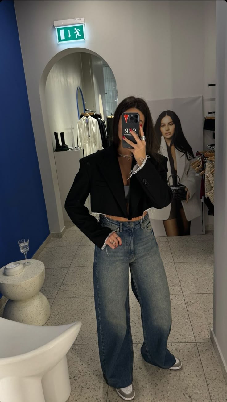 Olga kort dressjakke med skulderputer