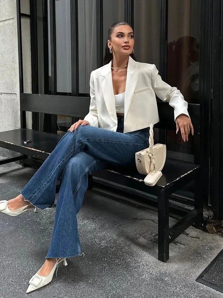 Olga kort dressjakke med skulderputer