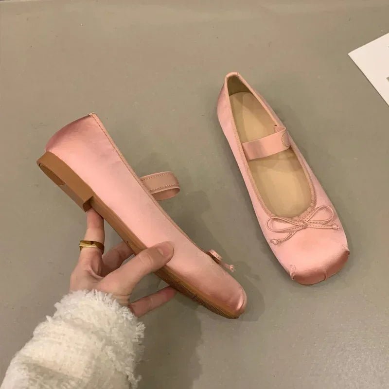 Pamela ballerinasko i sateng med sløyfe