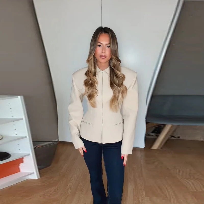 Sabine figursydd jakke med glidelås