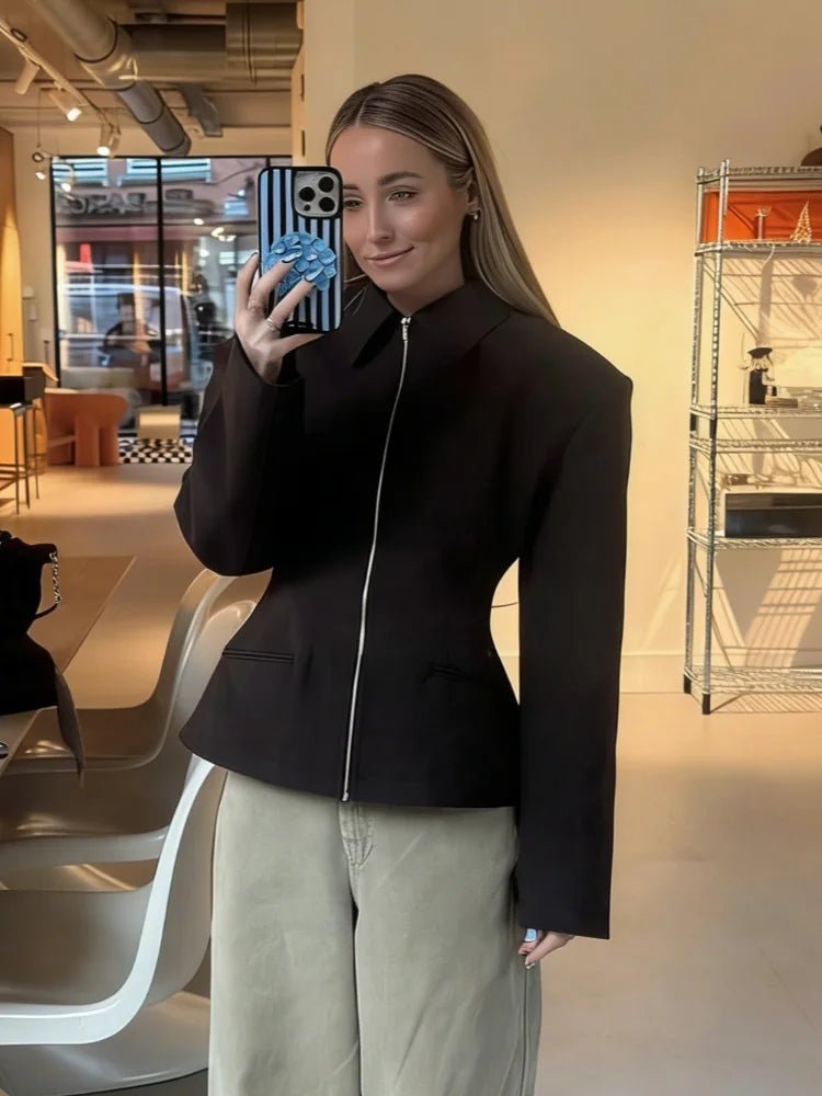 Sabine figursydd jakke med glidelås
