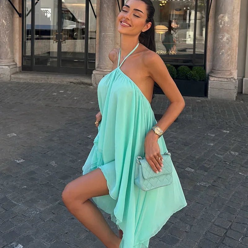 Sienna flagrende minikjole med halterneck