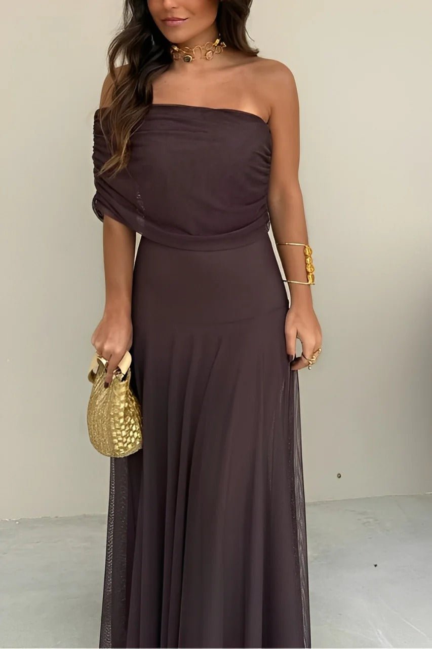 Sienna off-shoulder maksikjole med rynkedetaljer