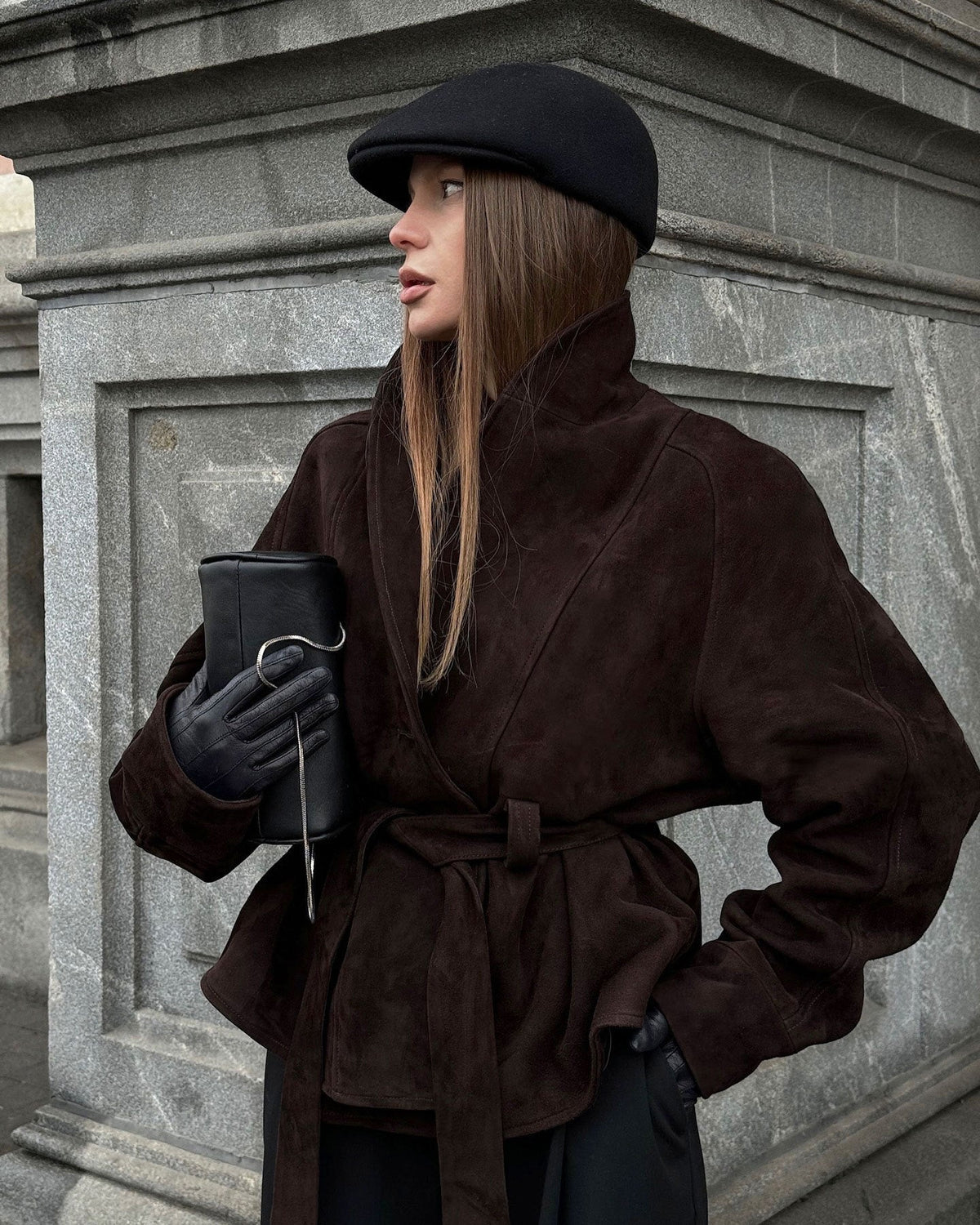 Teresa trenchcoat i semsket skinn med belte