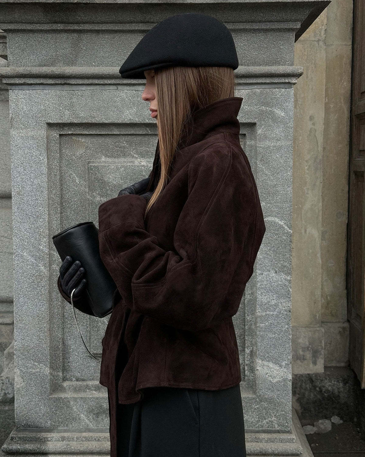 Teresa trenchcoat i semsket skinn med belte