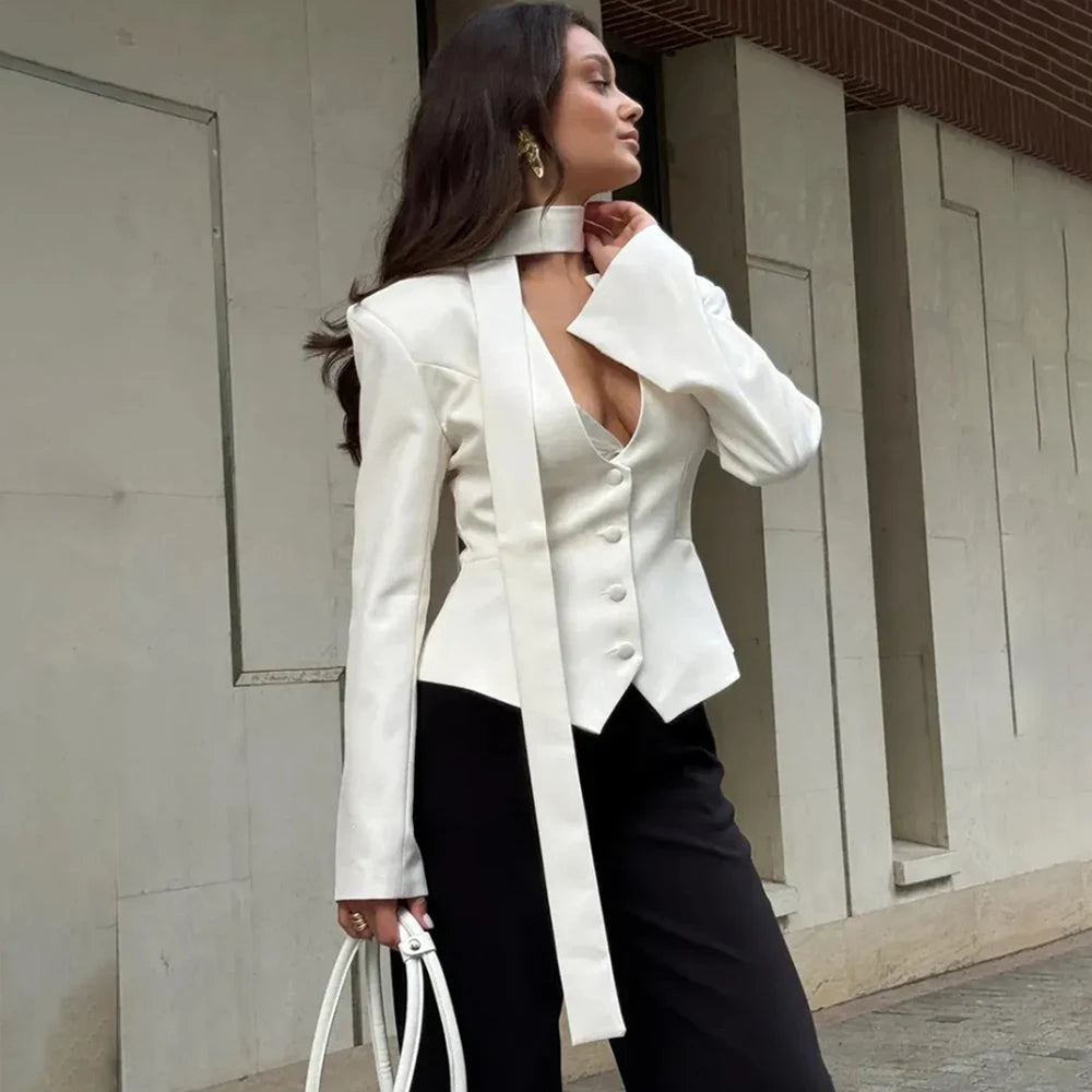 Blazer med V-utringning og sløyfe