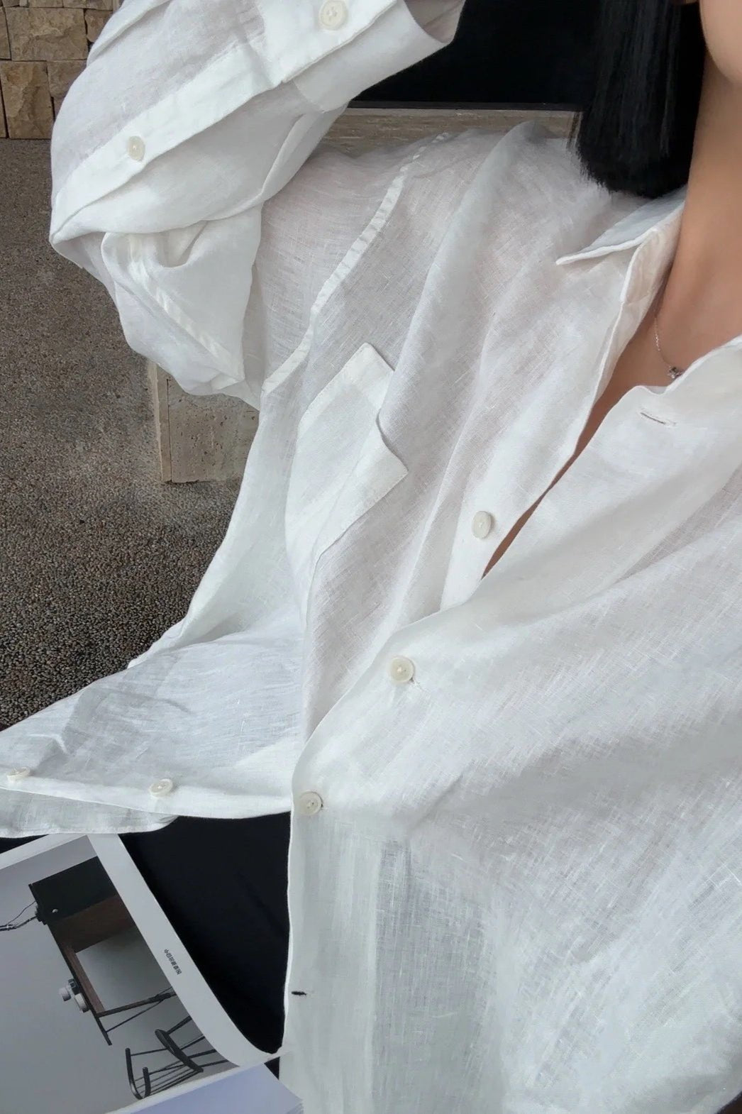 Xenia bluse med løs passform og lange ermer