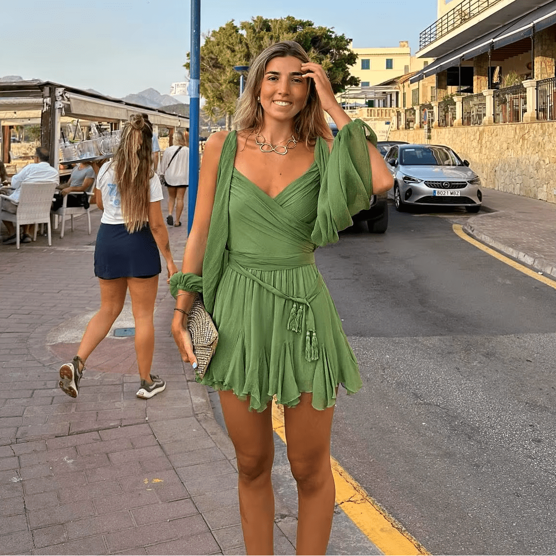Zoe Creamsicle-minikjole med V-utringning
