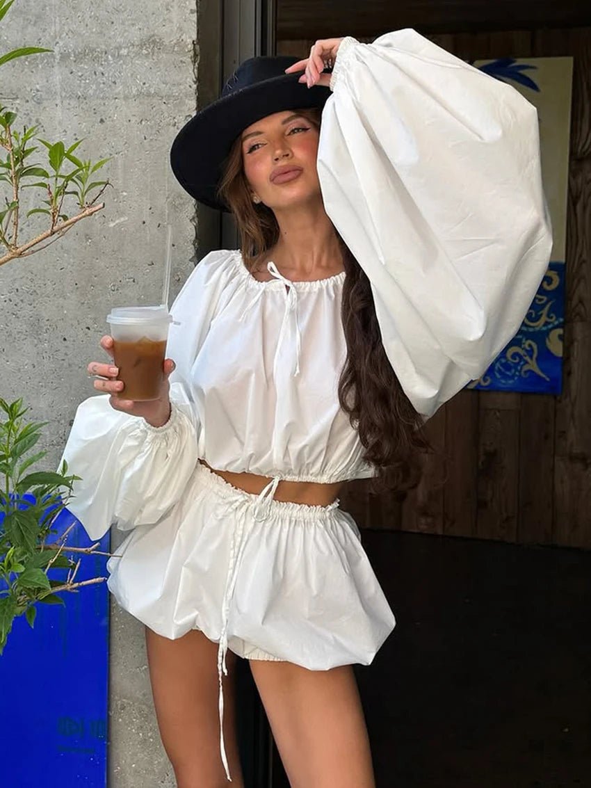 Zoe sett med off-shoulder-topp og shorts
